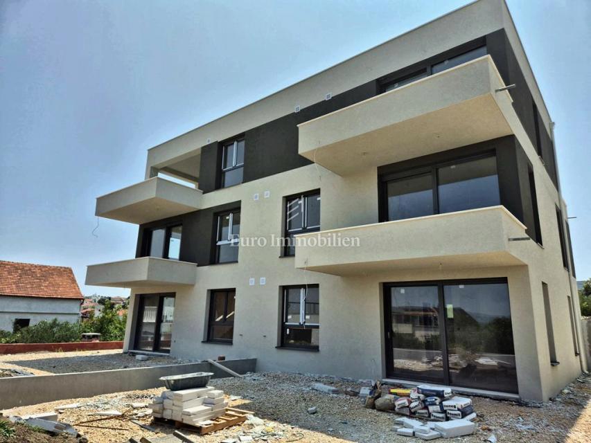 Murter - moderni apartmaji s pogledom na morje, blizu plaže!