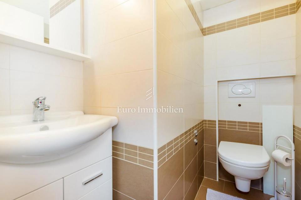 Crikvenica - dvoetažni apartma v drugem nadstropju