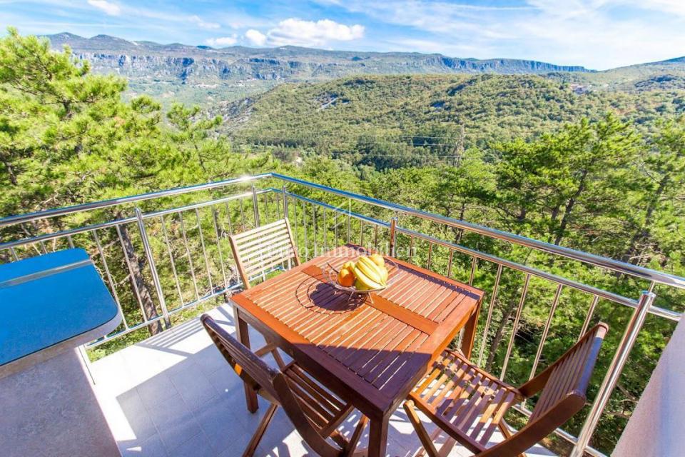 Crikvenica - dvoetažni apartma v drugem nadstropju