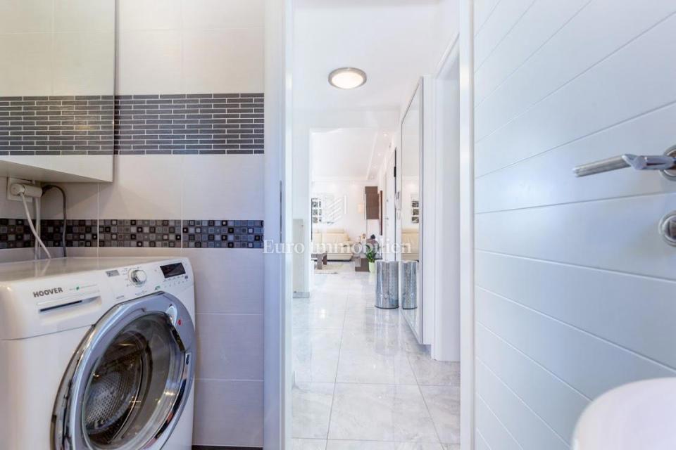 Crikvenica - dvoetažni apartma v drugem nadstropju