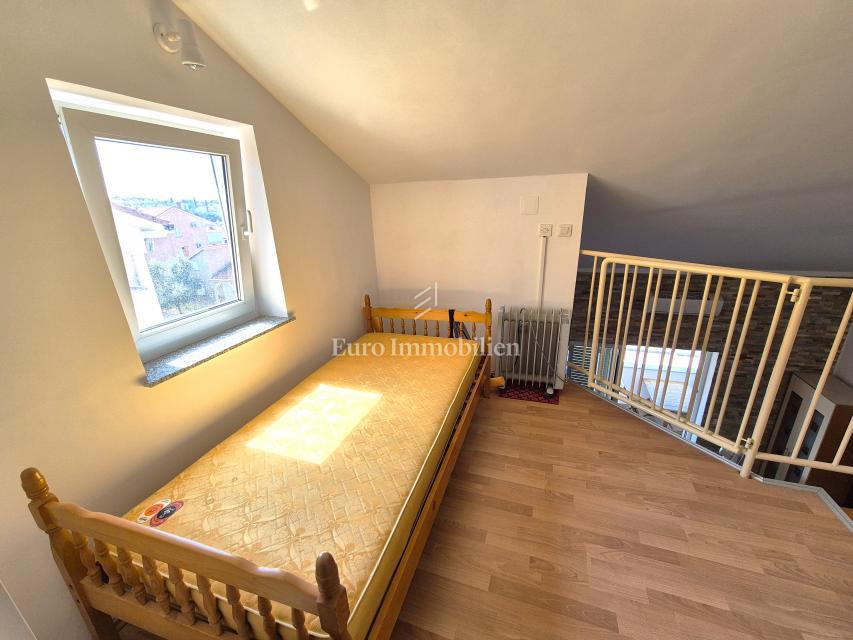 Apartma v bližini centra Malinske