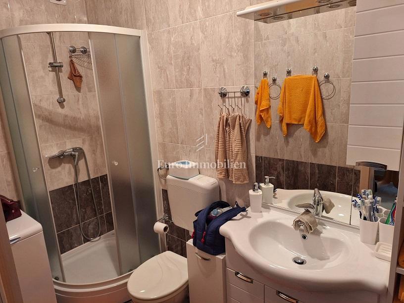 Mandre - opremljen apartma v bližini plaže