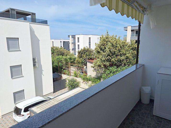 Mandre - opremljen apartma v bližini plaže