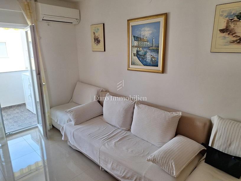 Mandre - opremljen apartma v bližini plaže