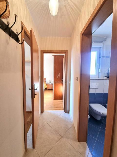 NOVIGRAD!! Apartma v 1. nadstropju, pogled na morje