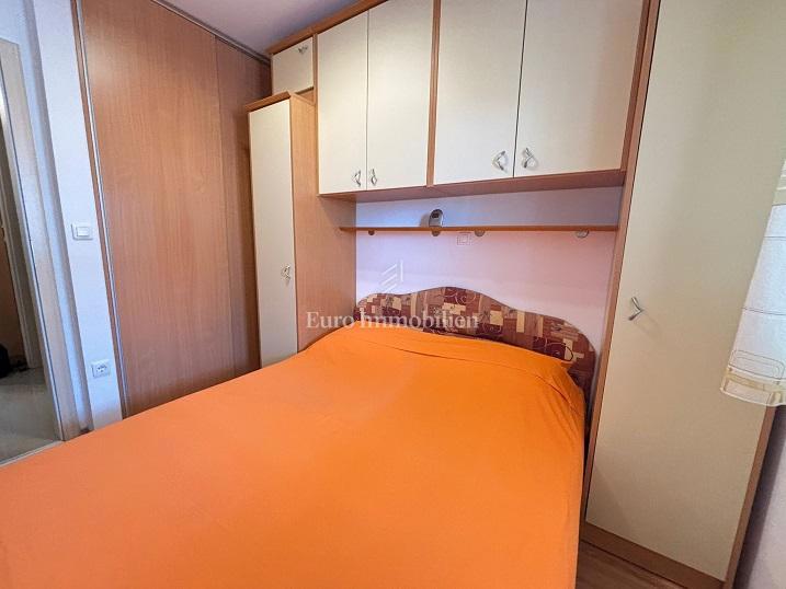 Mandre - dvosobno stanovanje v bližini plaže