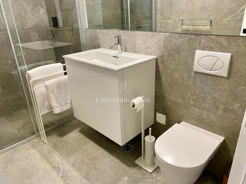 Povljana - apartma prva vrsta do morja