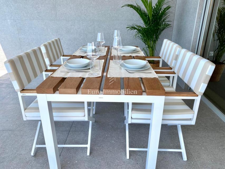 Povljana - apartma prva vrsta do morja