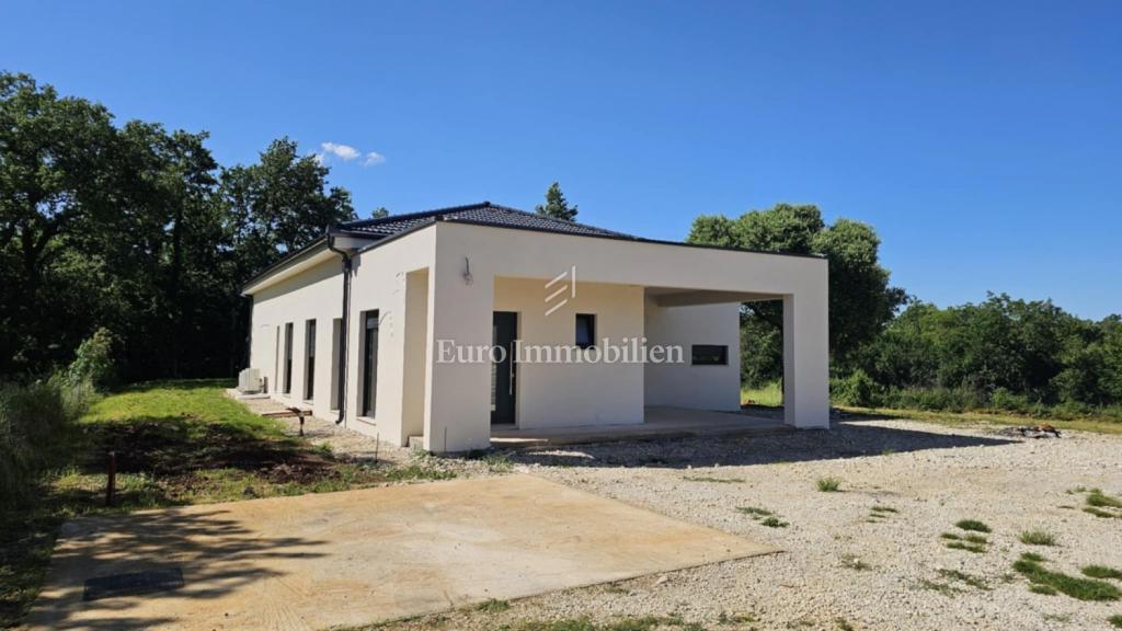 Enoetažna hiša - območje Poreča in Baderne