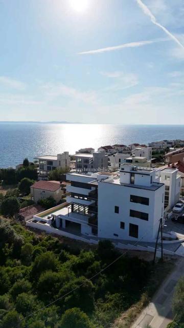 Zadar, okolica - novogradnja v bližini morja