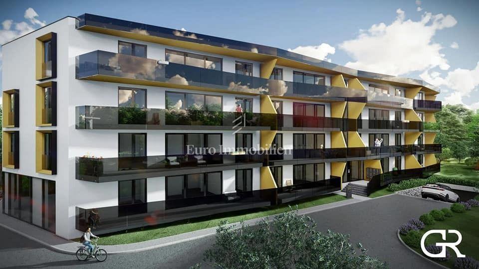 Poreč - stanovanje v 2. nadstropju, 900 m od morja