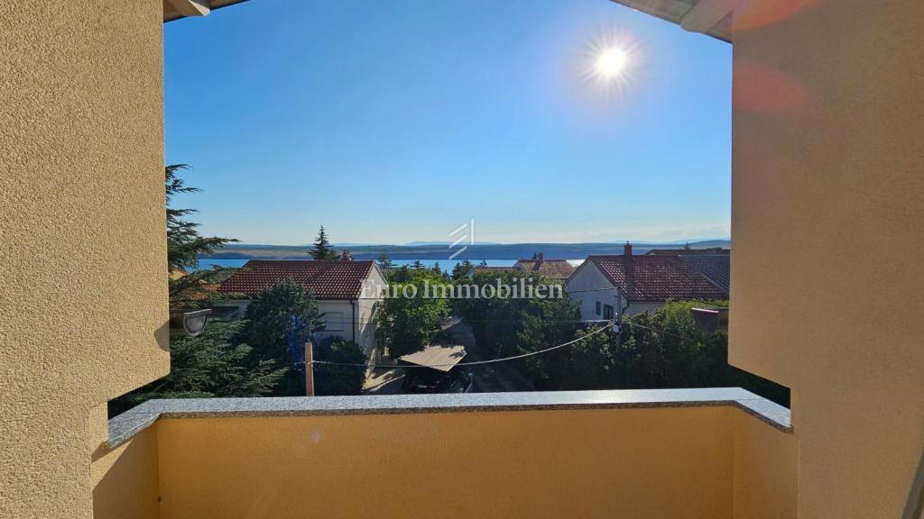 Trisobno stanovanje z razgledom na morje, 200 m od plaže – Jadranovo