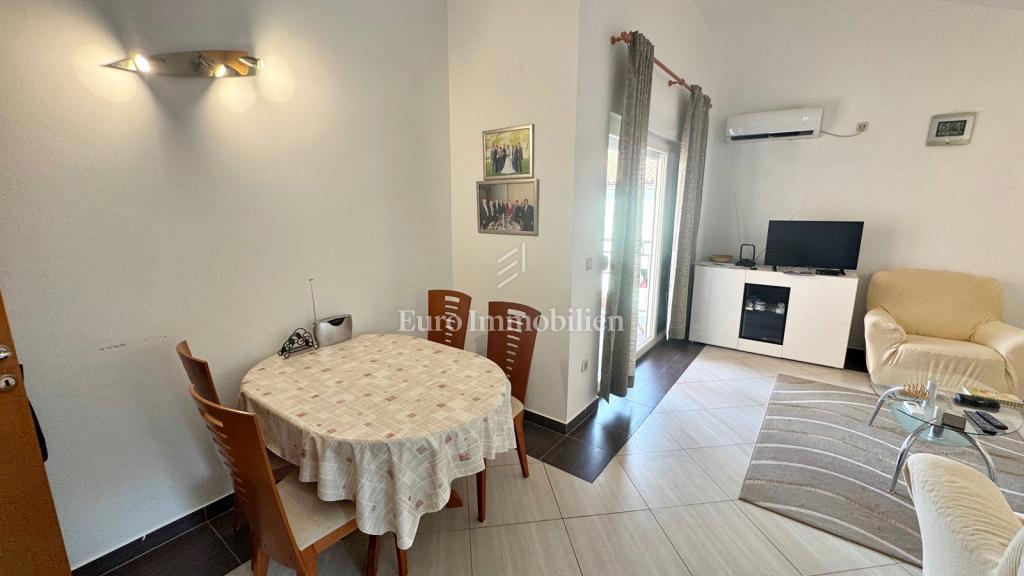 Apartma v prvi vrsti do morja - otok Krk