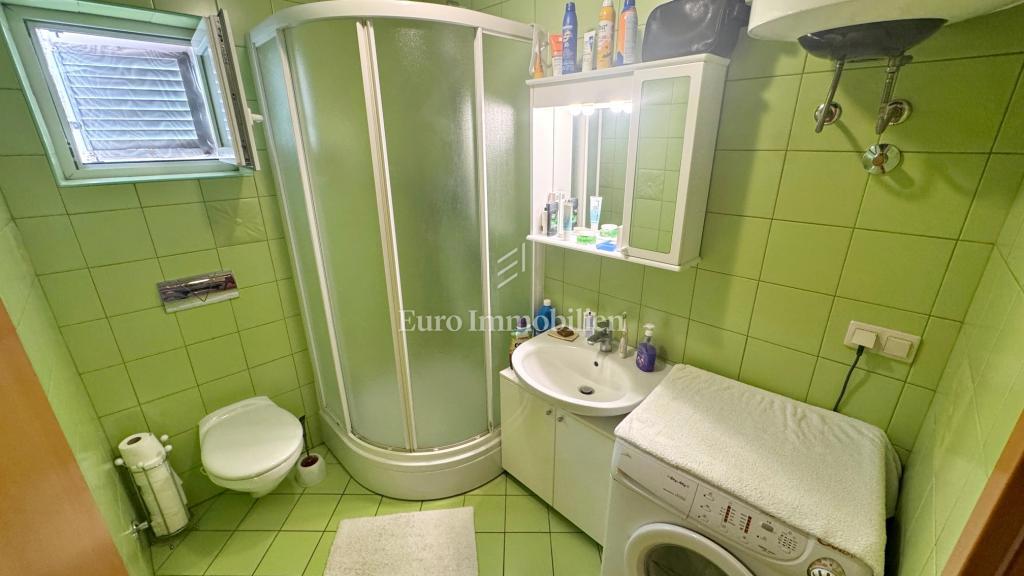 Apartma v prvi vrsti do morja - otok Krk