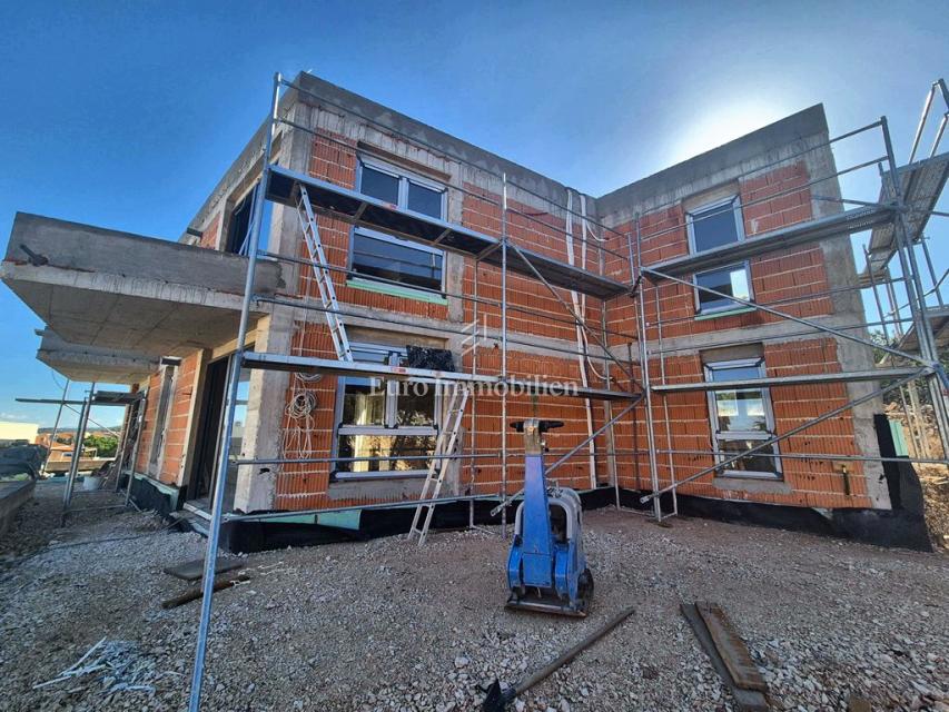 Apartma z vrtom in pogledom na morje - Murter 