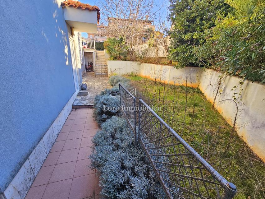 Apartma z vrtom, blizu centra in morja - Malinska