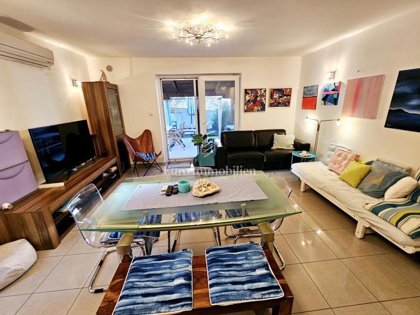 Apartma z vrtom, blizu centra in morja - Malinska