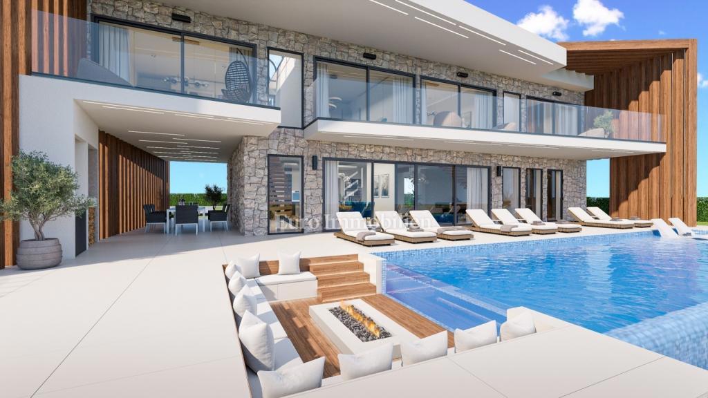 Luksuzna vila z neskončnim bazenom in pogledom na morje