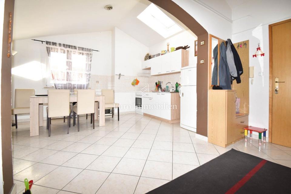 Poreč - Stanovanje v 2. nadstropju, 800 m od plaže