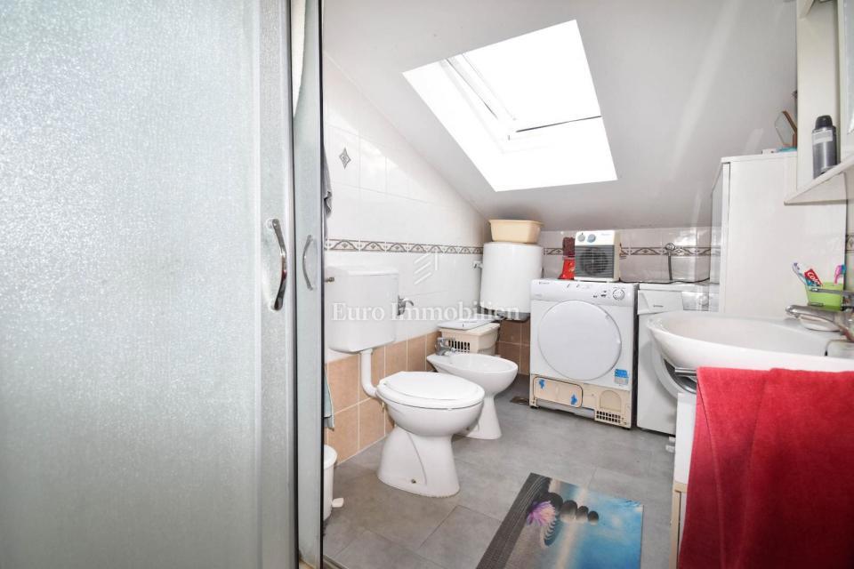 Poreč - Stanovanje v 2. nadstropju, 800 m od plaže