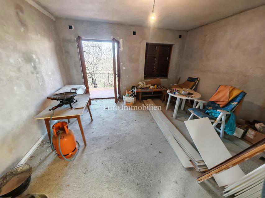 Klenovica – Hiša s 6 apartmaji, 100 m od morja