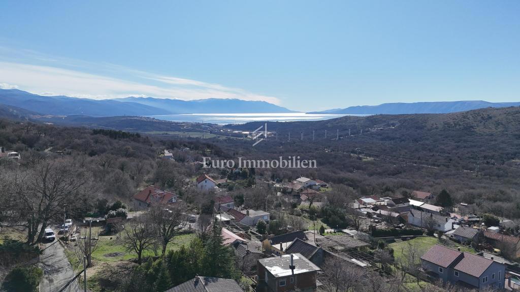 Stavbno zemljišče z dovoljenjem in temelji – Bribir, pogled na morje