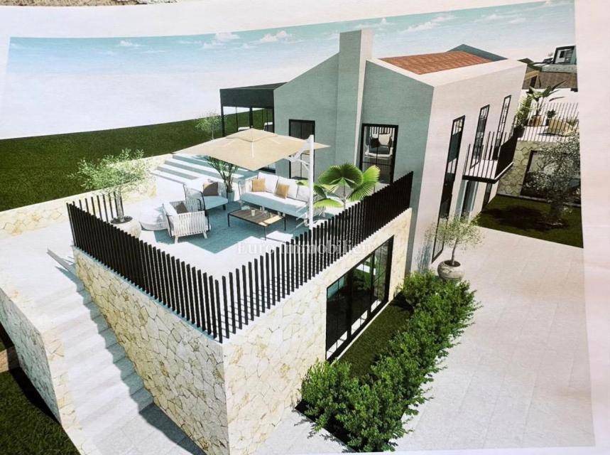 Hiša s prostornim dvoriščem, Cerovlje, Istra