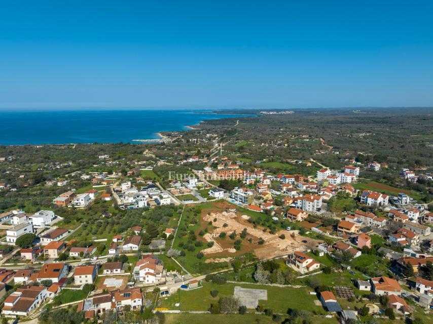 Istra, Peroj – Stavbno zemljišče