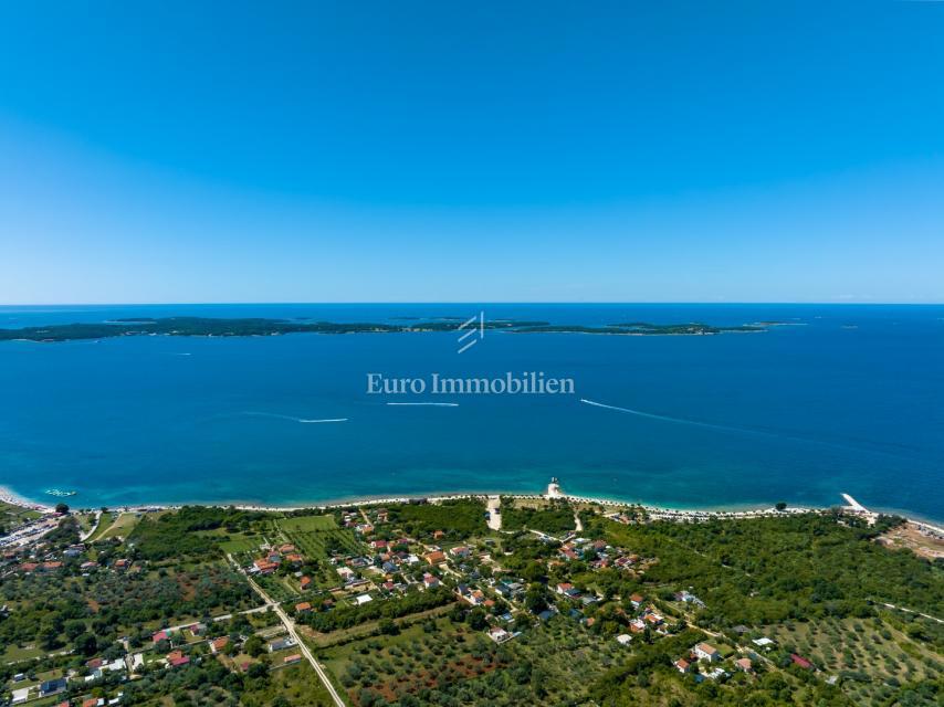 Istra, Peroj – Stavbno zemljišče