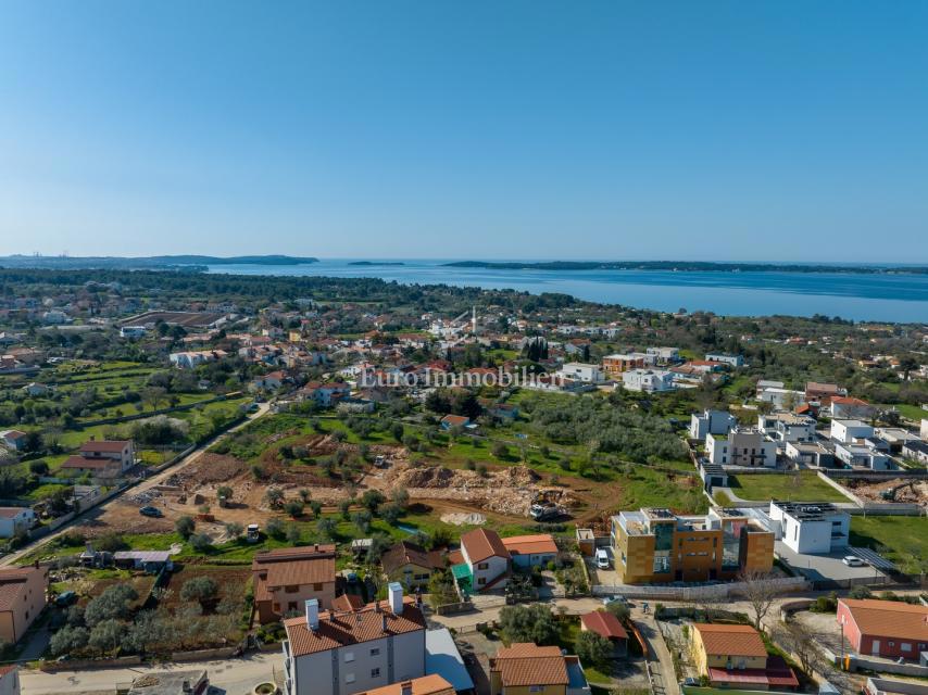 Istra, Peroj – Stavbno zemljišče