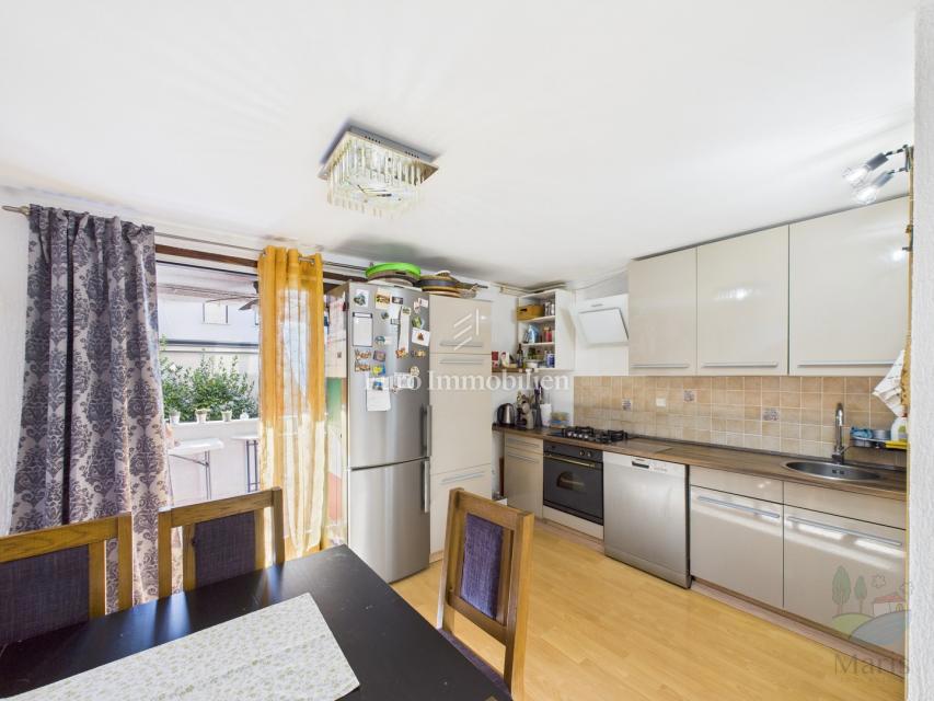 Medulin - hiša s 4 apartmaji, bazen, 350 m od morja