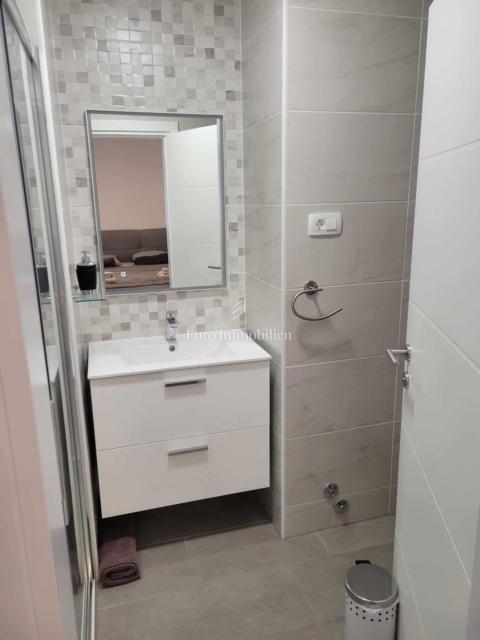 Šilo - hiša s tremi apartmaji