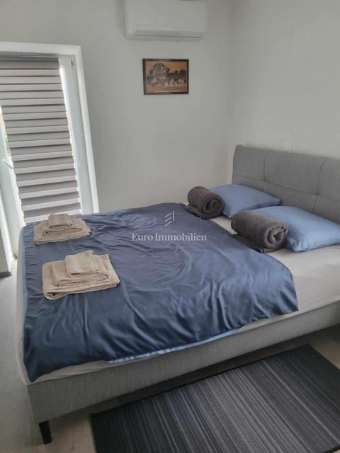 Šilo - hiša s tremi apartmaji