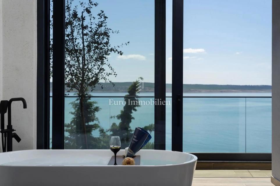 Starigrad - luksuzna vila s panoramskim pogledom na morje