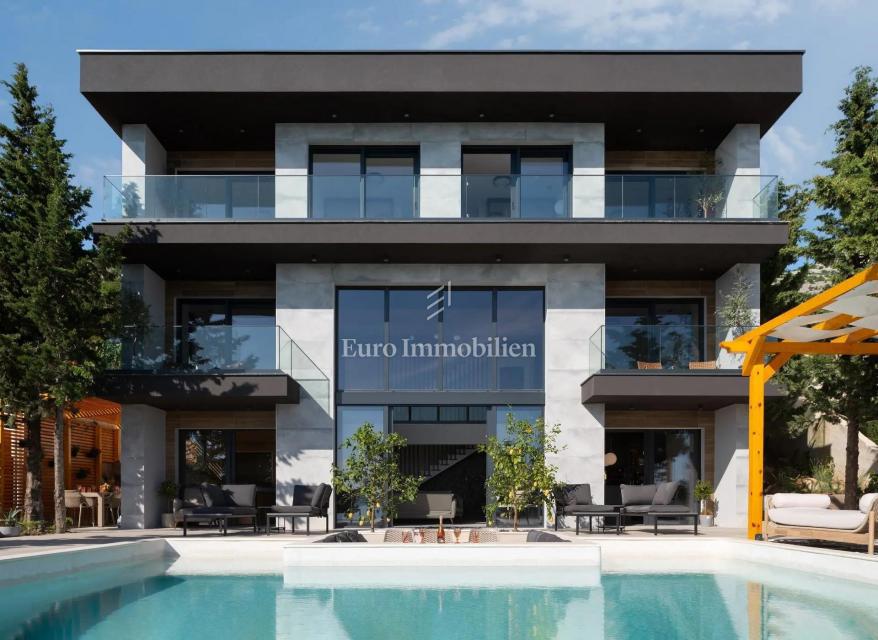 Starigrad - luksuzna vila s panoramskim pogledom na morje