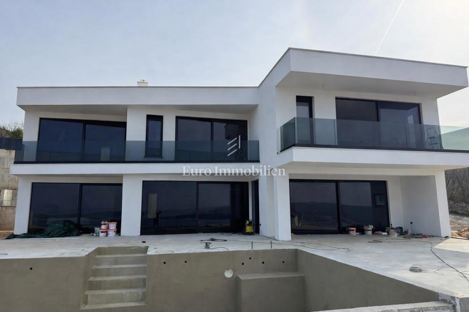 Crikvenica – luksuzna vila z bazenom in pogledom na morje