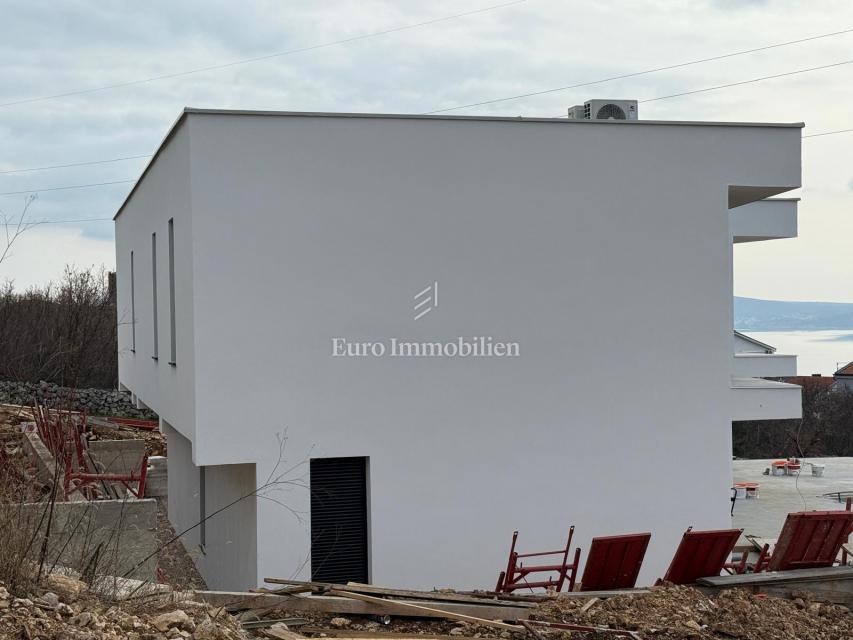 Crikvenica – luksuzna vila z bazenom in pogledom na morje