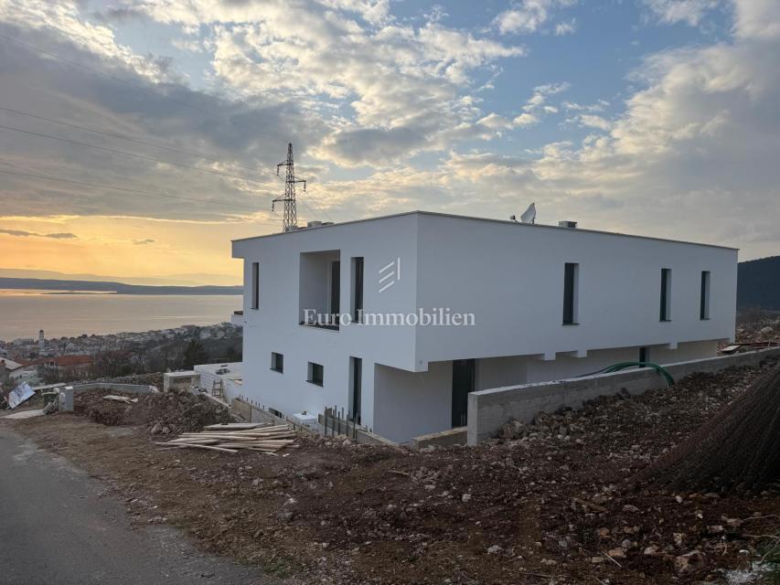 Crikvenica – luksuzna vila z bazenom in pogledom na morje