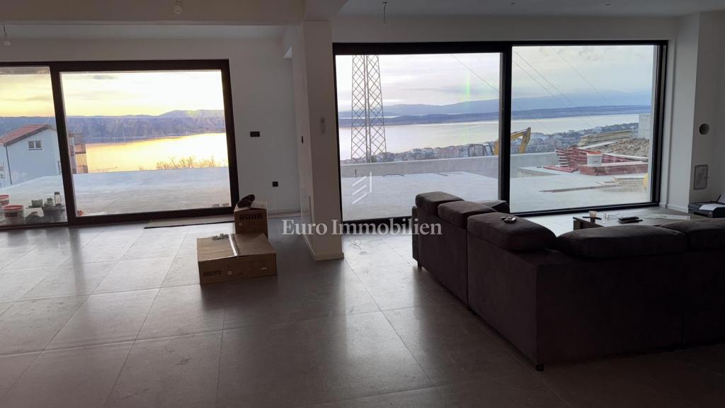 Crikvenica – luksuzna vila z bazenom in pogledom na morje