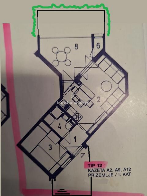 Gajac - stanovanje z dvema terasama in vrtom, blizu morja