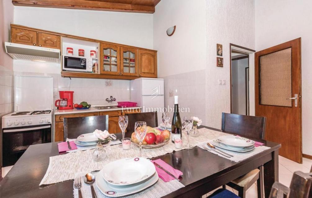 Otok Krk - Kras - pritlična hiša z bazenom