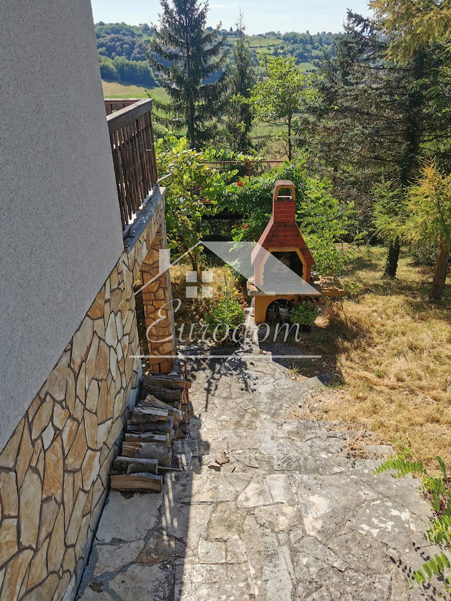 Čudovita Hiša v Objemu Narave – V Bližini Term Tuhelj