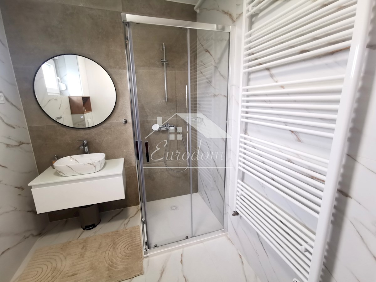 Popolnoma Opremljeno Stanovanje v Kakovostni Novogradnji – Mokrice