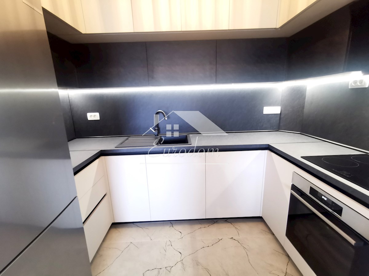 Popolnoma Opremljeno Stanovanje v Kakovostni Novogradnji – Mokrice