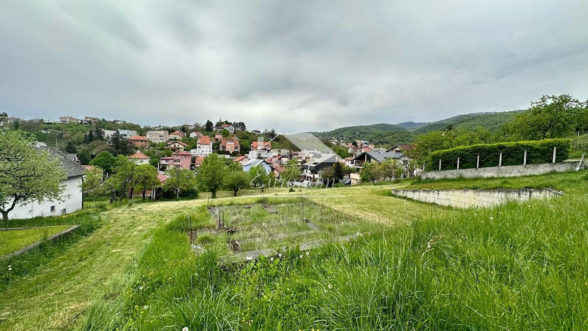 Gradbena parcela za 5 luksuznih vil – Gračani, Zagreb