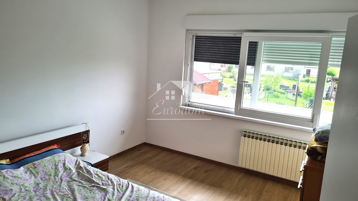 Naprodaj dva etažirana stanovanja v hiši – Lug Zabočki, Zabok