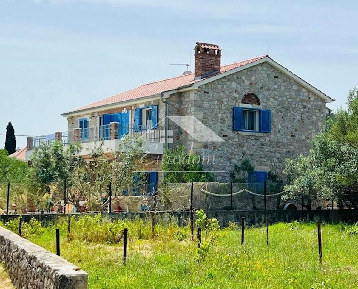 Razkošna, novozgrajena vila na Pašmanu – Prva vrsta do morja
