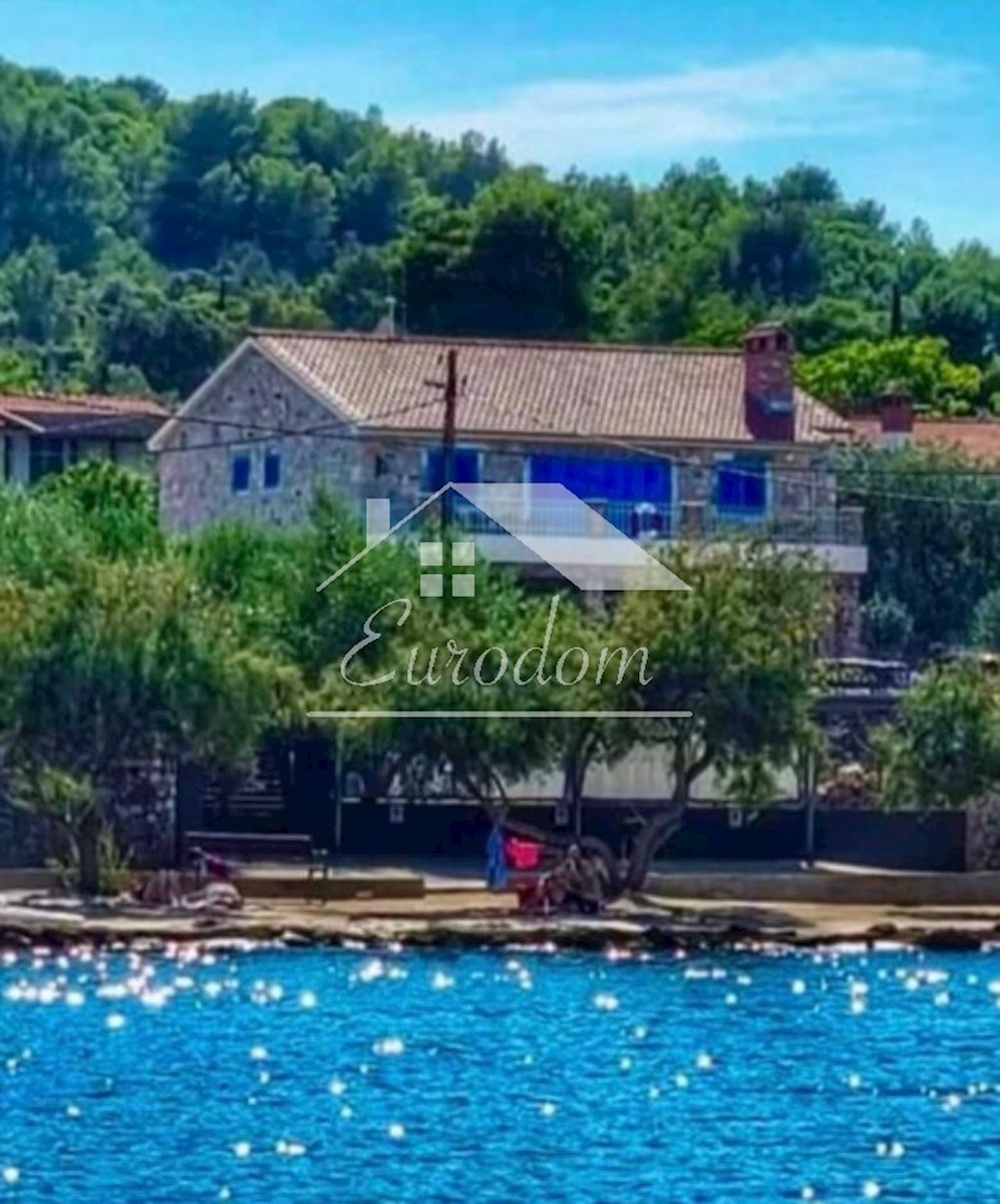 Razkošna, novozgrajena vila na Pašmanu – Prva vrsta do morja