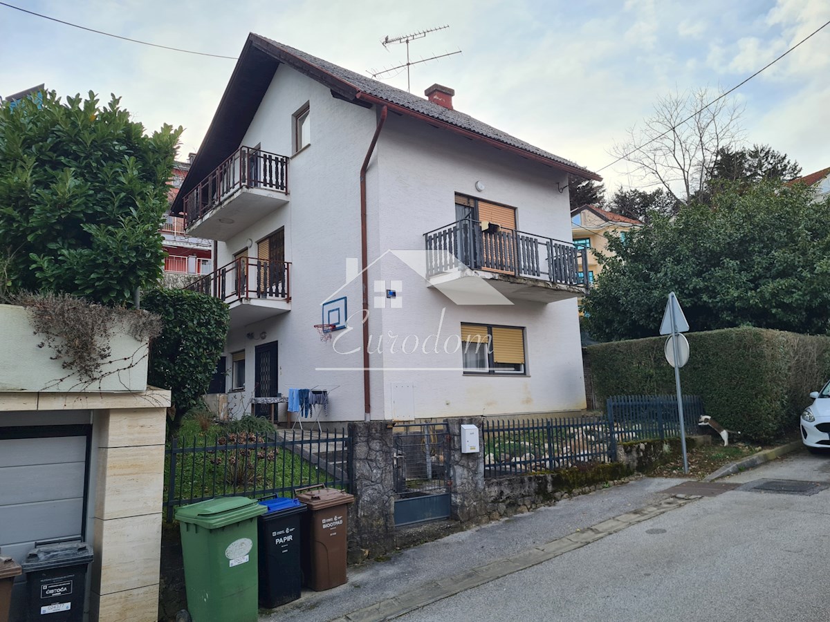 Samostojna hiša v srcu Mlinov – mir, narava in bližina mestnega središča