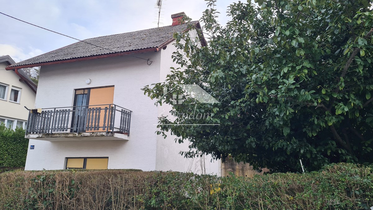 Samostojna hiša v srcu Mlinov – mir, narava in bližina mestnega središča